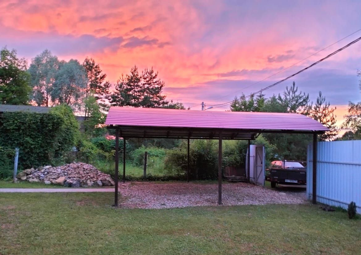 Двускатный автонавес для дачи Односкатный навес из сотового поликарбоната